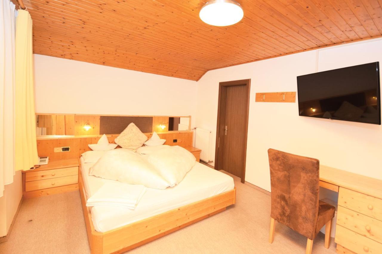 Hotel Chalet Olympia Welsberg Exteriör bild
