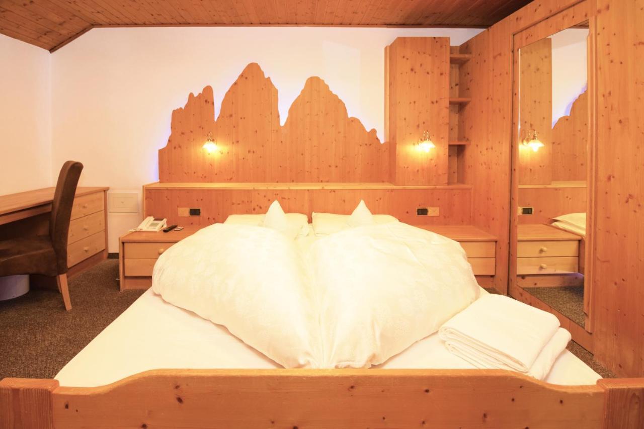 Hotel Chalet Olympia Welsberg Exteriör bild