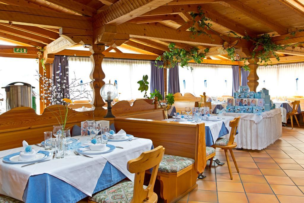 Hotel Chalet Olympia Welsberg Exteriör bild