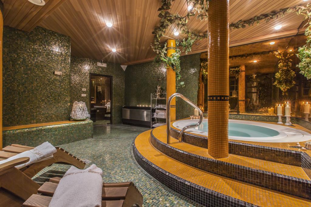 Hotel Chalet Olympia Welsberg Exteriör bild