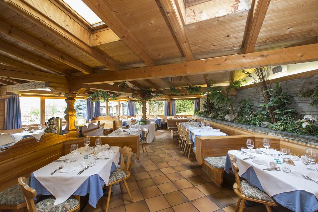 Hotel Chalet Olympia Welsberg Exteriör bild