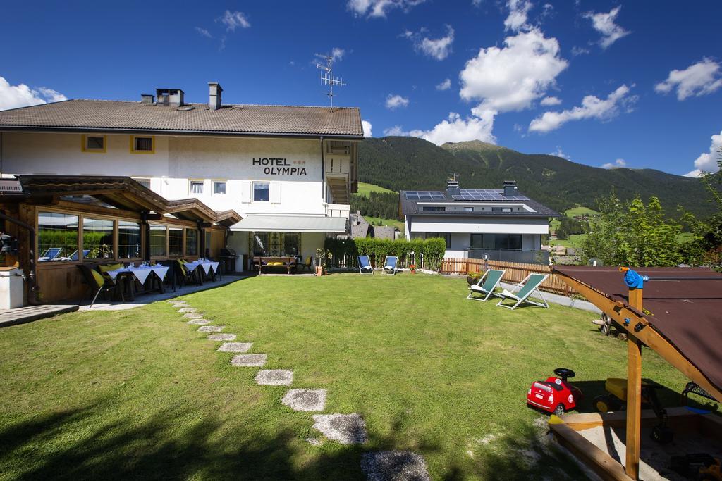 Hotel Chalet Olympia Welsberg Exteriör bild